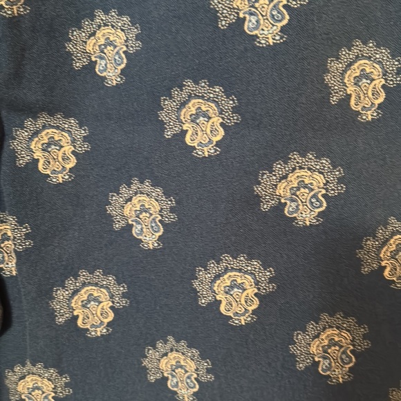 Talbots preppy Bermuda print shorts, size 8. 100% cotton - Picture 3 of 5